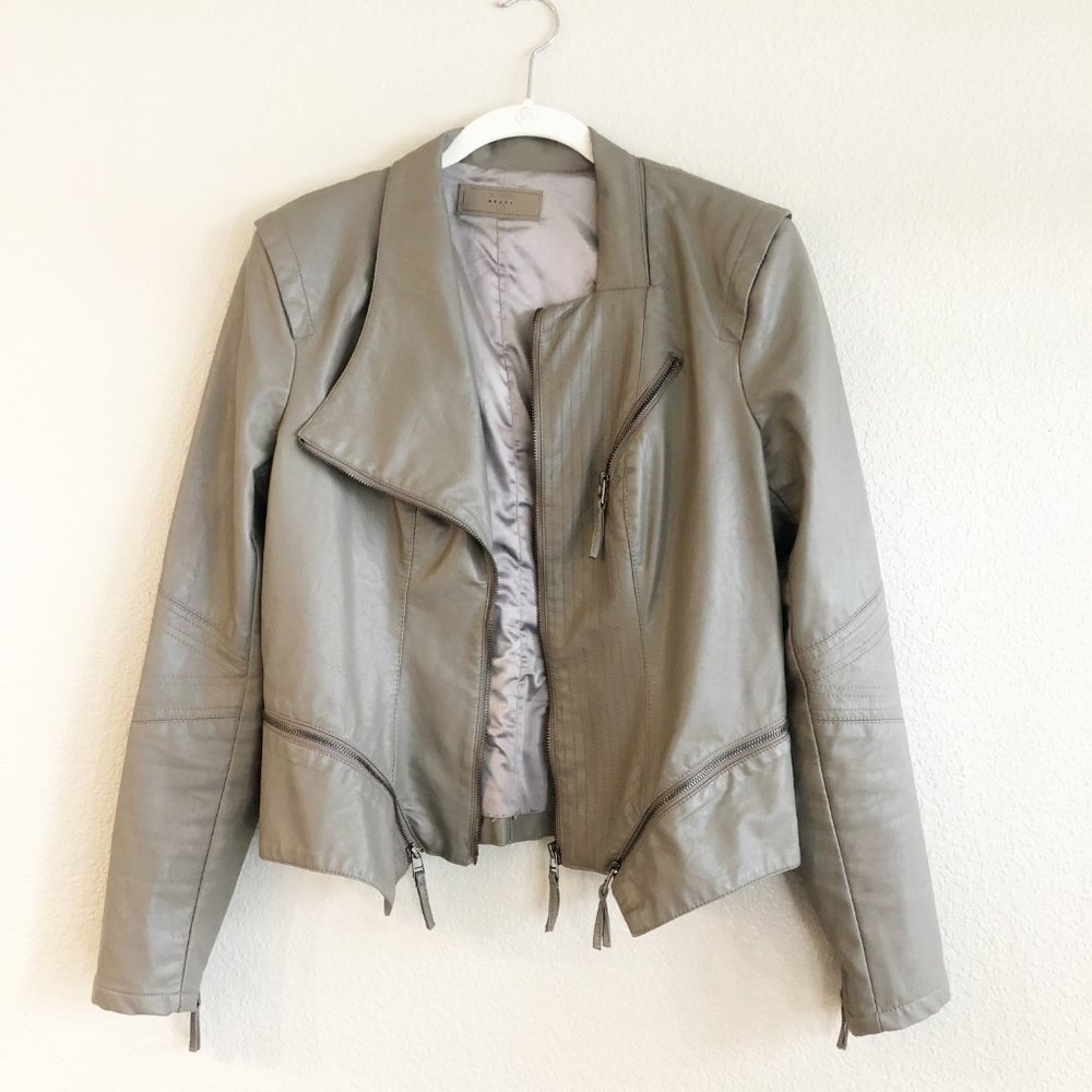BLANK NYC Taupe Grey Moto Jacket Vegan Leather Zippers L - Picture 4 of 5